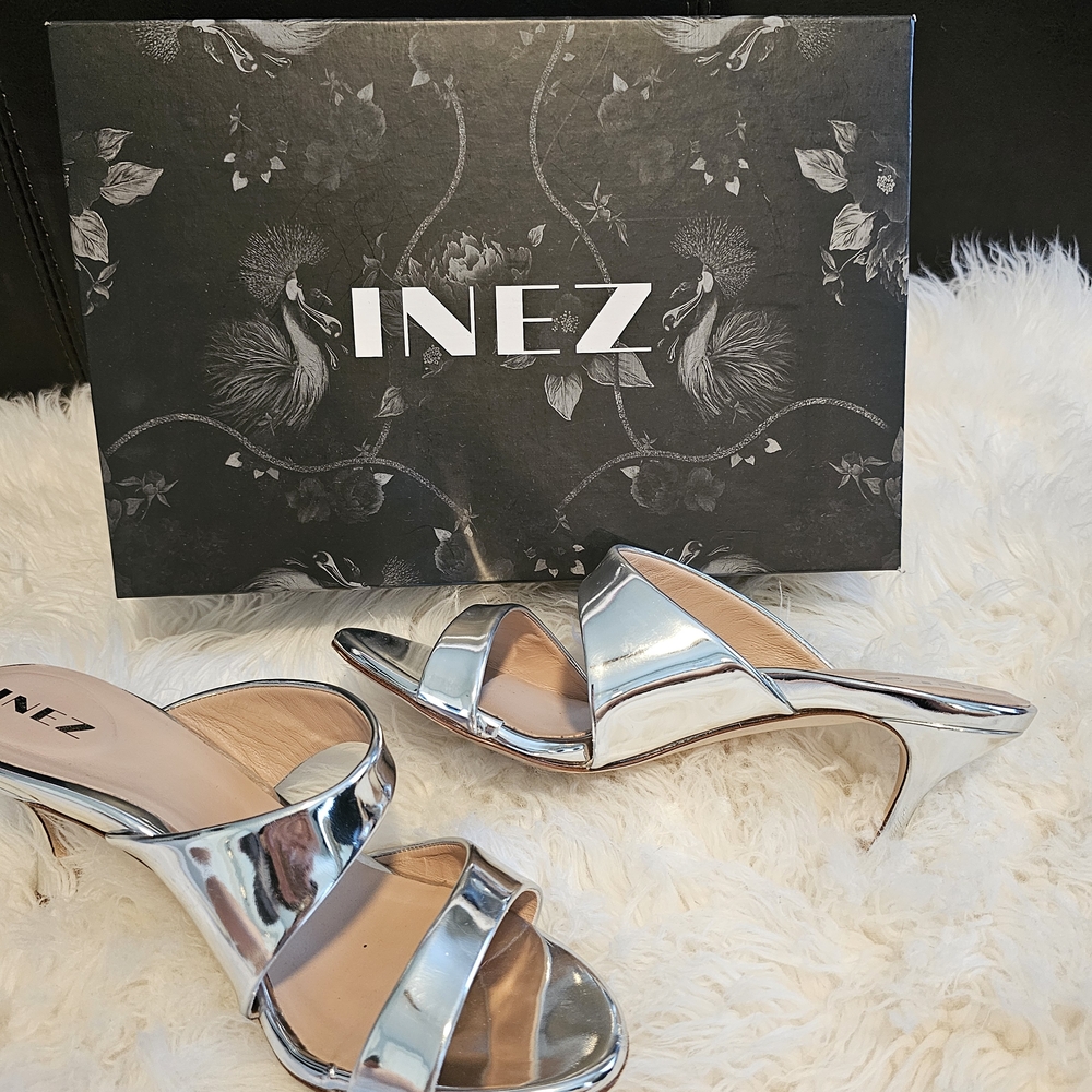 Silver Heeled Shoes with Sleek Modern Design